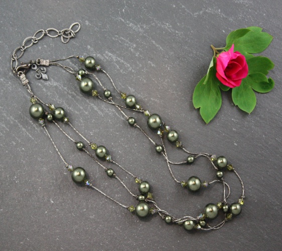Grace Dark Green Necklace
